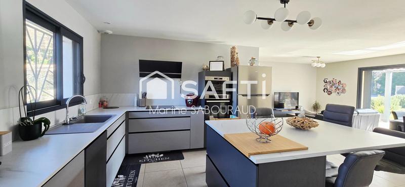 Maison - 90 m² - 4 pièces