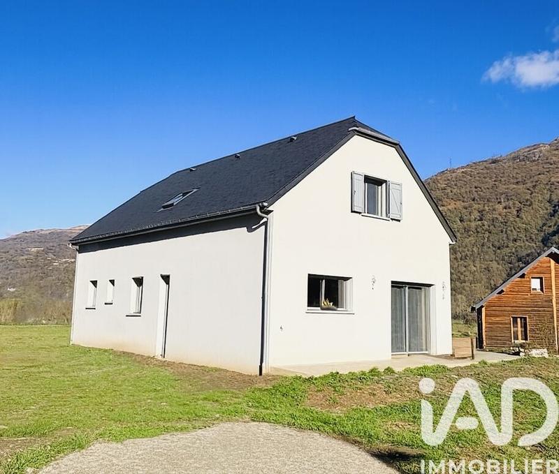 Maison de ville - 131 m² - 5 pièces