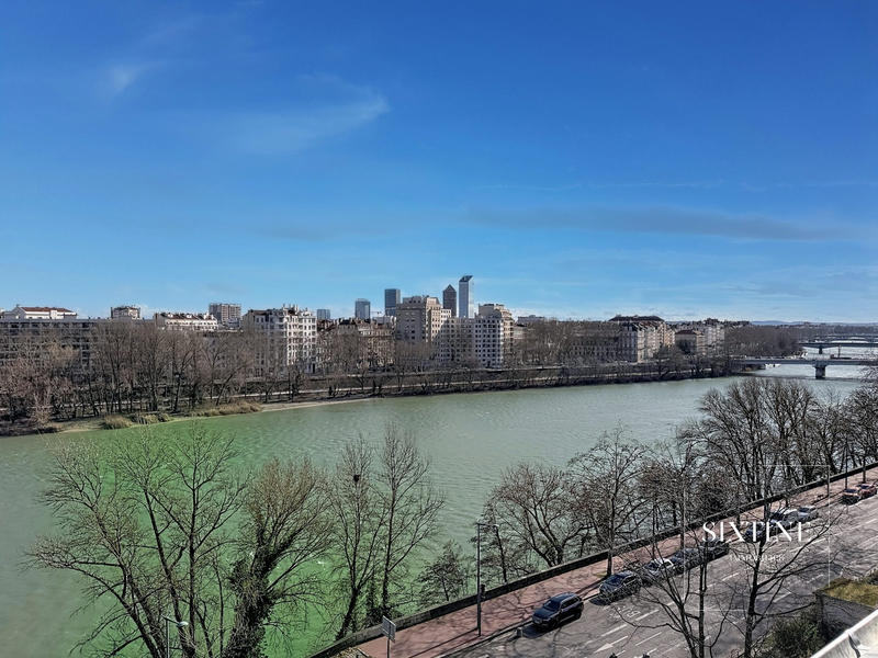 Appartement - 96 m² - 4 pièces