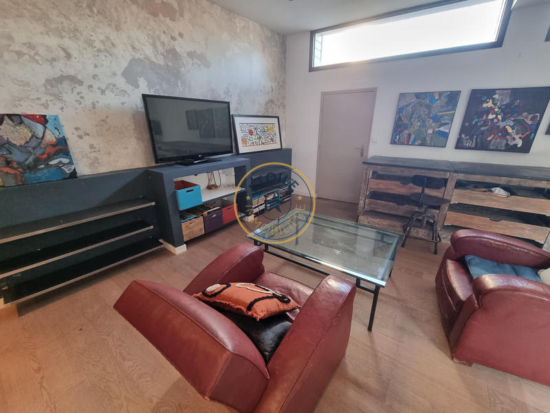 Appartement - 158 m² - 6 pièces