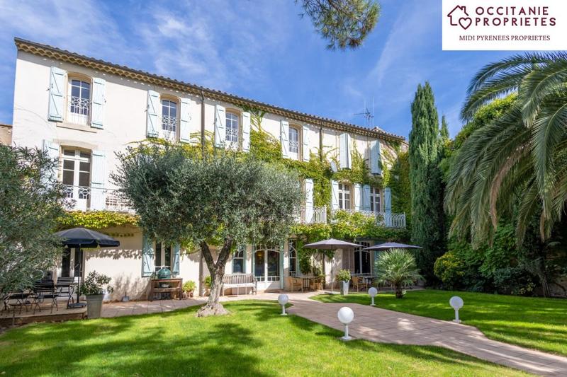 Maison de maîtres - 540 m² - 13 pièces