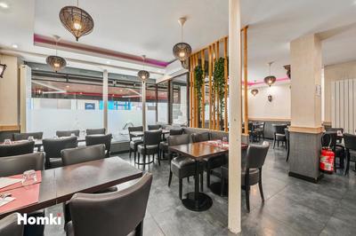 Local commercial - 97 m² - 4 pièces