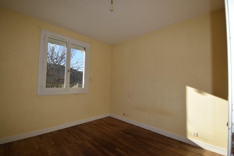 Maison - 96 m² - 4 pièces