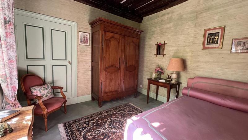 Hôtel particulier - 250 m² - 7 pièces