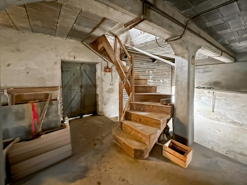 Local d'activité / Entrepôt - 500 m² - 3 pièces