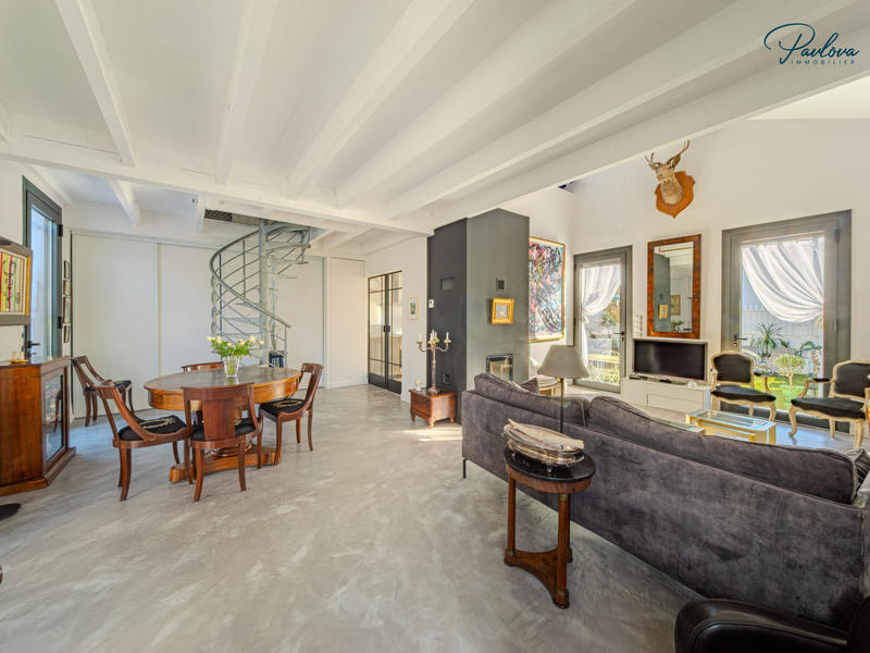 Maison traditionnelle - 107 m² - 4 pièces