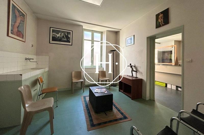 Local commercial - 94 m² - 5 pièces