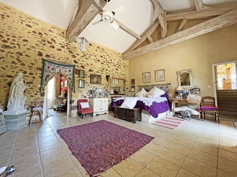 Maison - 287 m² - 7 pièces