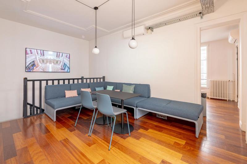 Bureau - 90 m² - 6 pièces