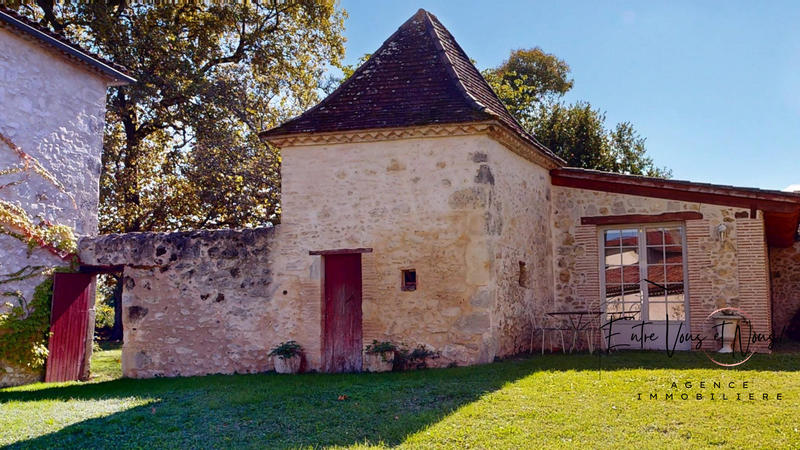 Manoir - 633 m² - 15 pièces