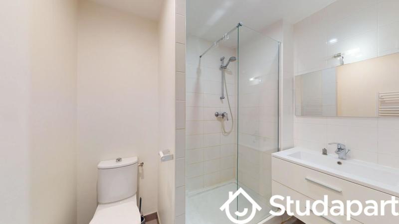 Chambre - 12 m² - 1 pièce