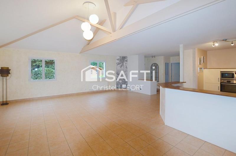 Maison - 140 m² - 6 pièces