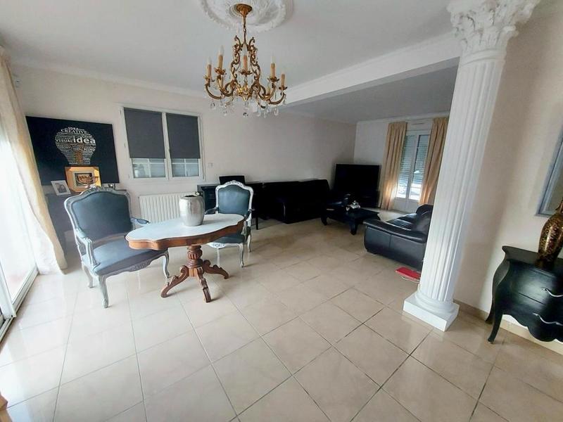 Villa - 168 m² - 6 pièces