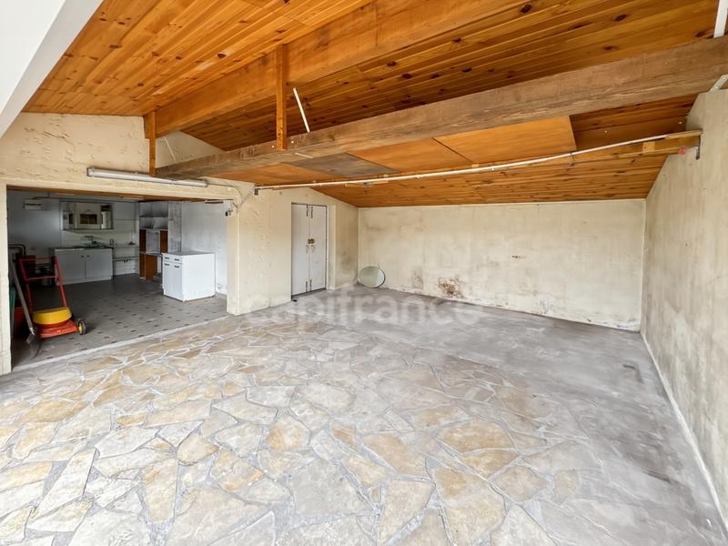 Local commercial - 106 m² - 5 pièces