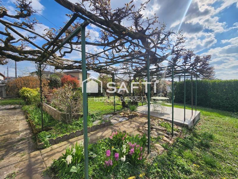 Maison - 176 m² - 7 pièces