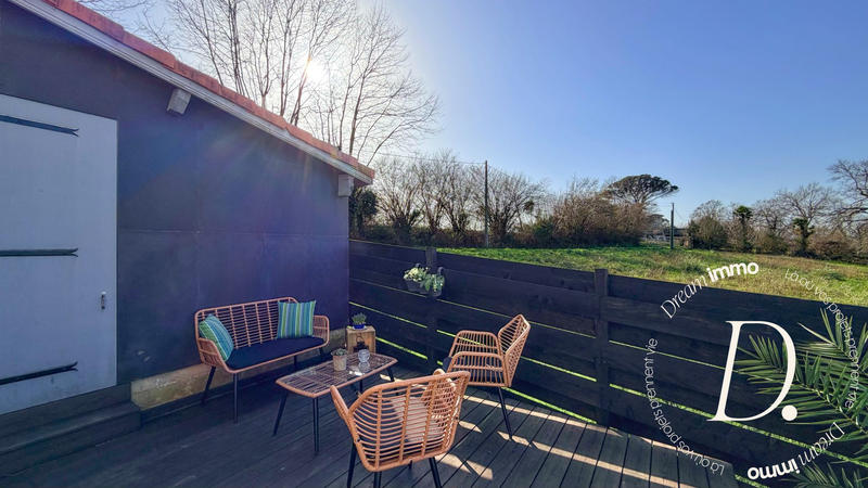 Maison - 211 m² - 7 pièces