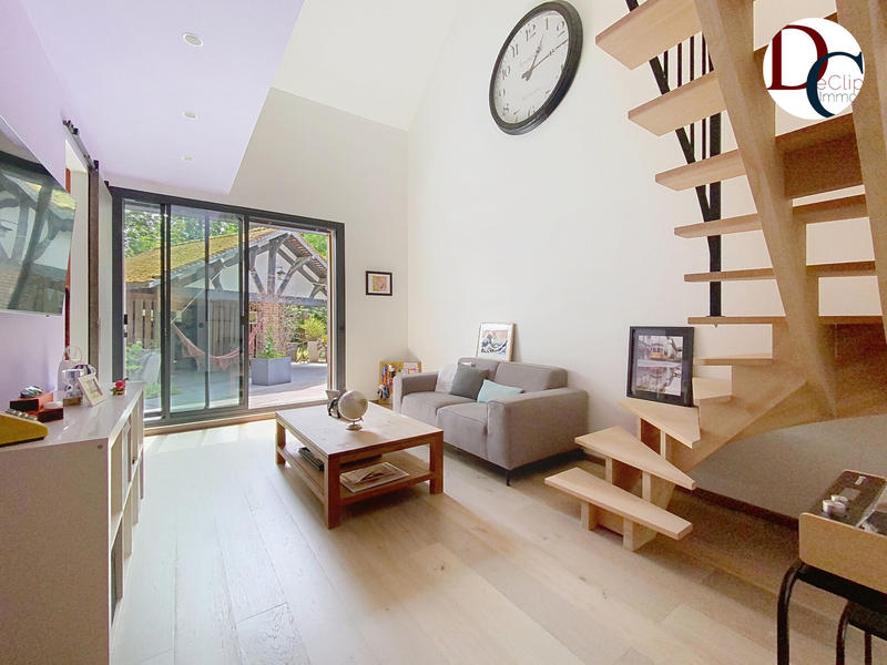 Maison - 500 m² - 12 pièces