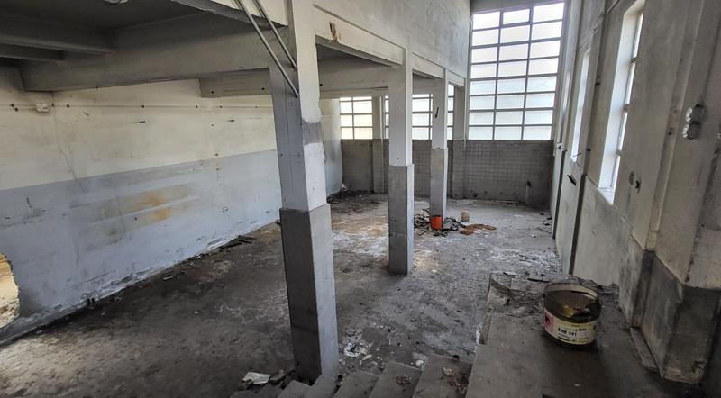 Local commercial - 180 m² - 1 pièce