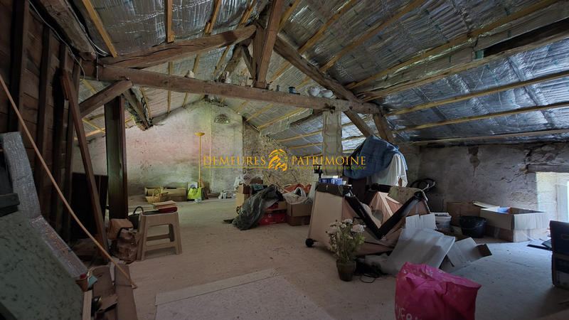 Maison - 304 m² - 7 pièces