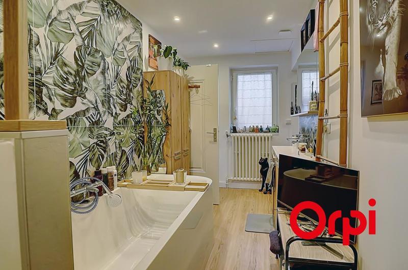 Appartement - 94 m² - 3 pièces