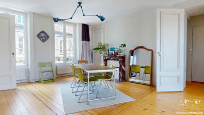 Appartement - 132 m² - 5 pièces