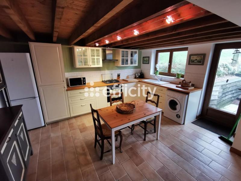 Maison - 290 m² - 11 pièces