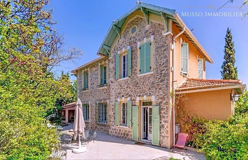 Bastide - 300 m² - 7 pièces