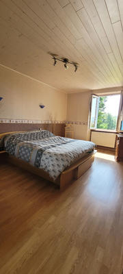 Maison - 201 m² - 7 pièces