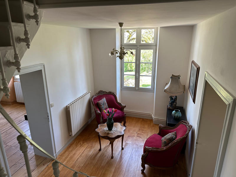 Maison - 245 m² - 7 pièces
