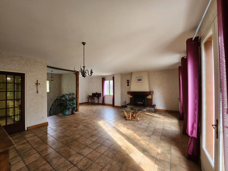 Maison - 110 m² - 5 pièces