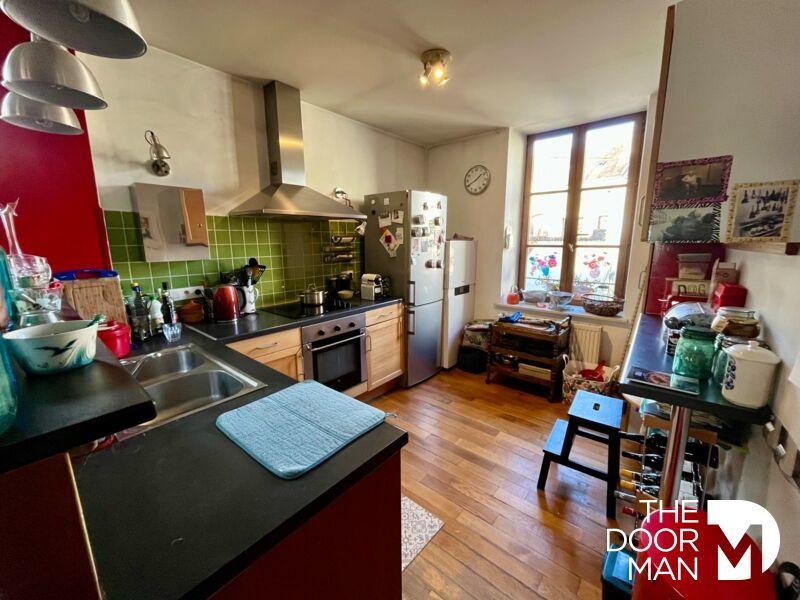 Maison - 140 m² - 5 pièces