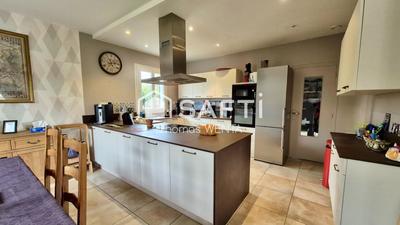 Maison - 141 m² - 6 pièces