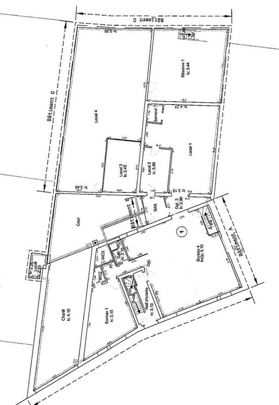 Local commercial - 638 m²