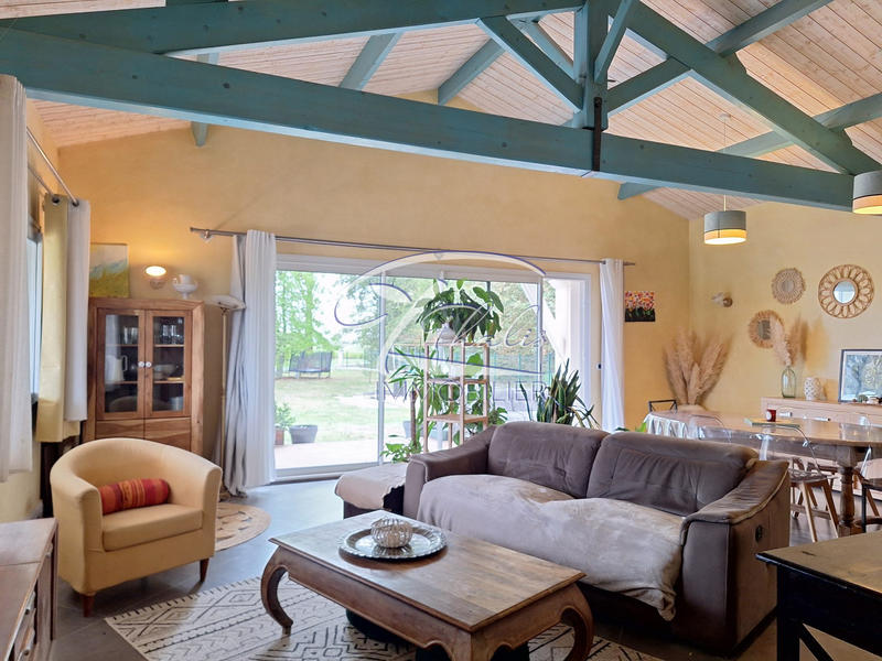 Maison - 150 m² - 5 pièces