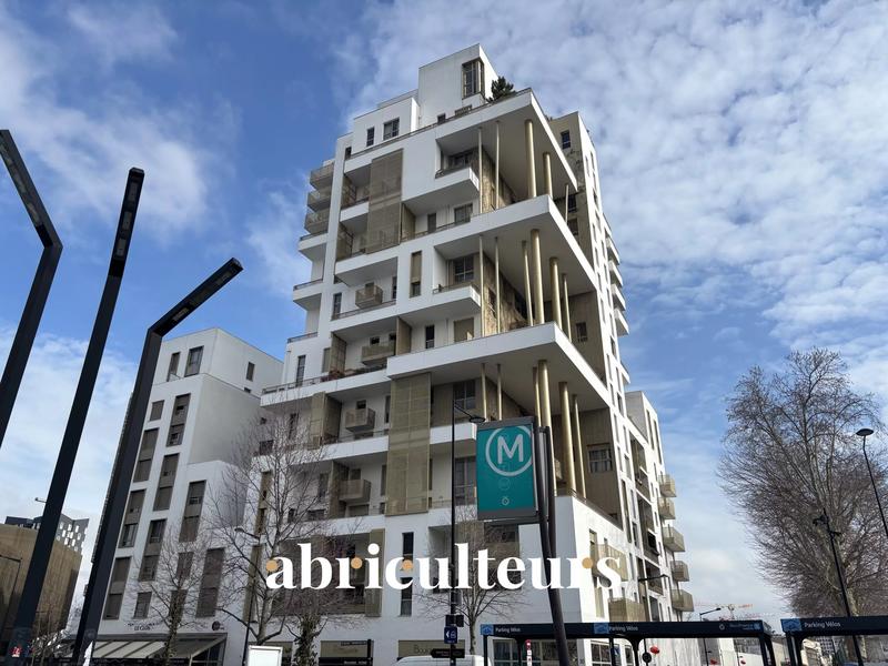 Appartement - 105 m² - 5 pièces