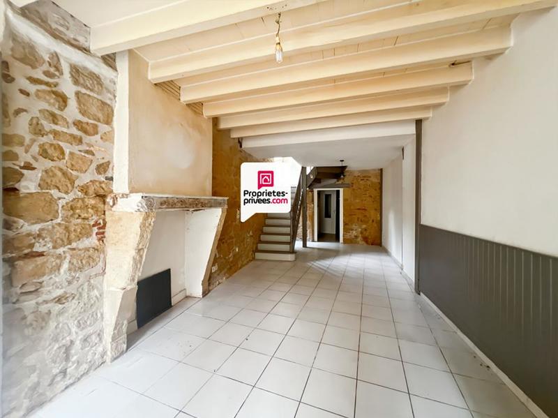 Maison - 201 m² - 9 pièces