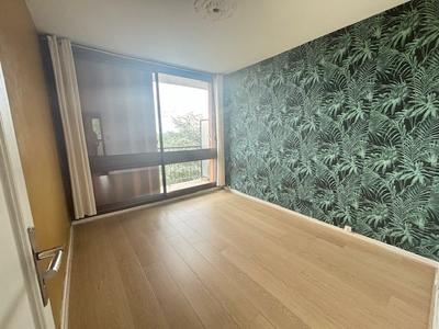 Appartement - 65 m² - 2 pièces