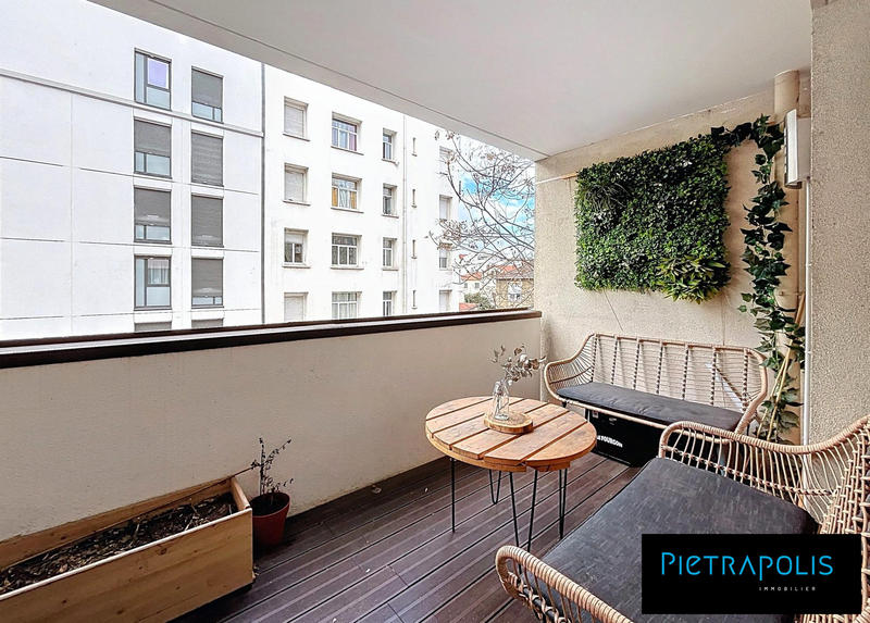 Appartement - 83 m² - 4 pièces