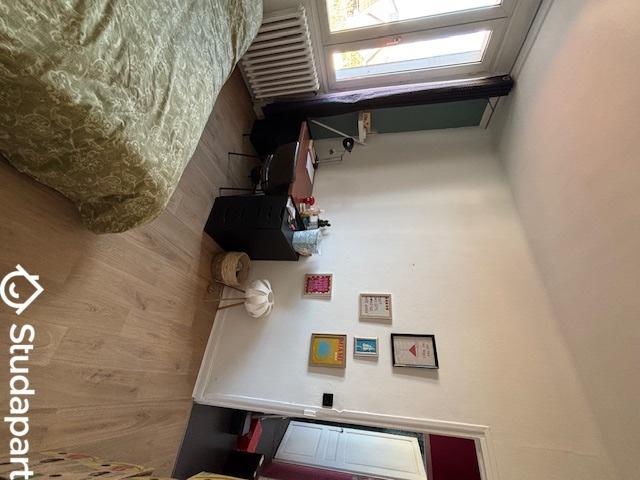 Chambre - 14 m² - 1 pièce