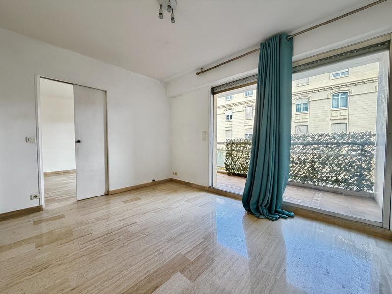 Appartement - 49 m² - 2 pièces