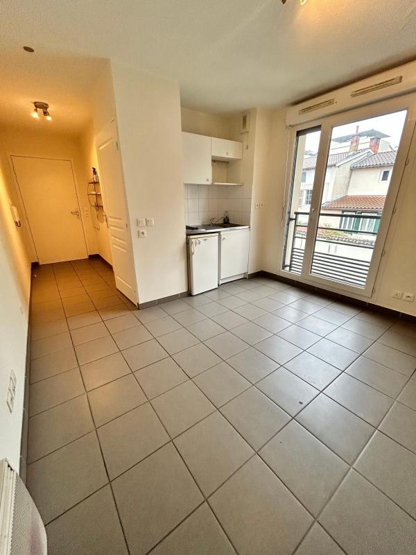 Studio - 20 m² - 1 pièce