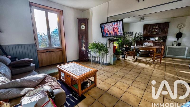 Maison - 137 m² - 7 pièces