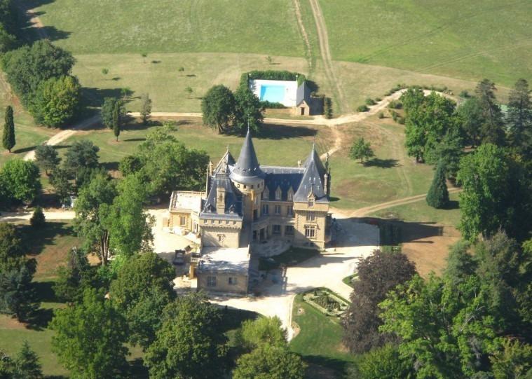 Manoir - 1 760 m² - 40 pièces