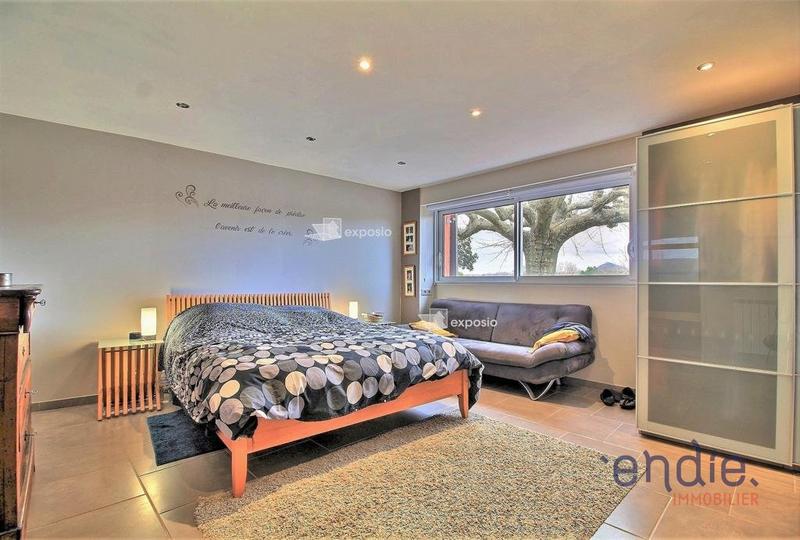 Maison - 350 m² - 14 pièces