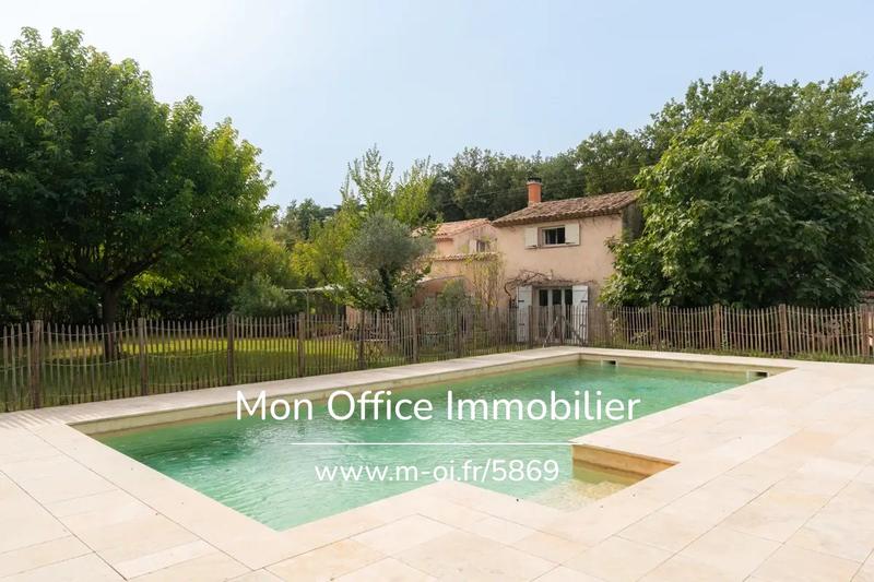 Villa - 180 m² - 5 pièces