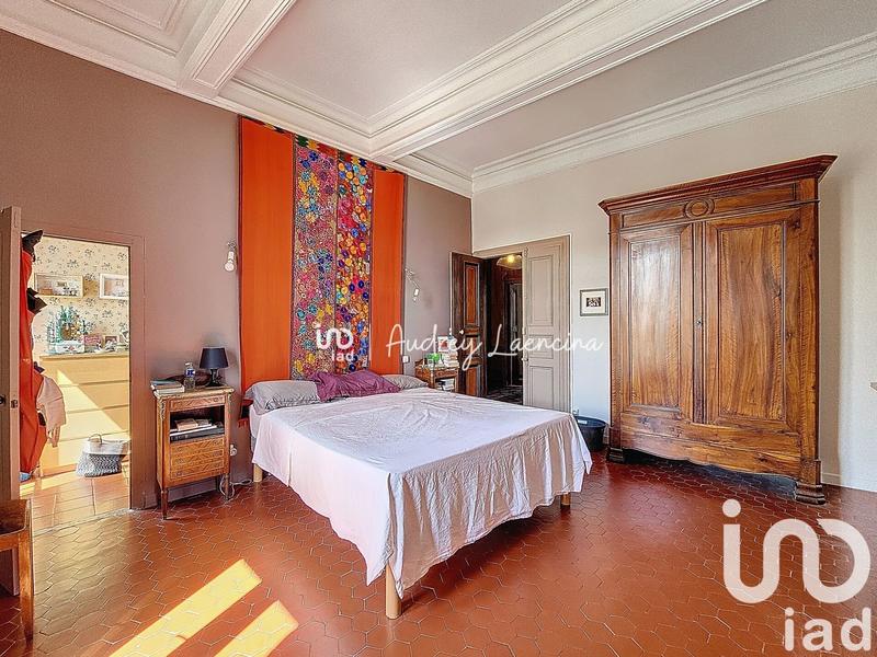 Maison - 391 m² - 12 pièces