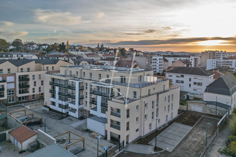 Appartement - 105 m² - 5 pièces