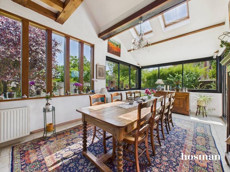 Maison - 202 m² - 10 pièces