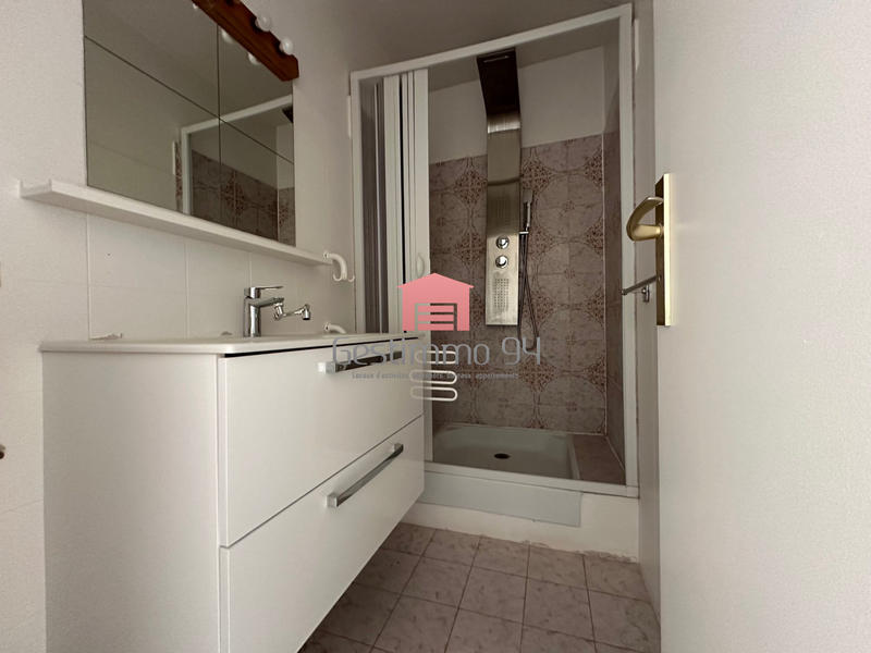 Appartement - 100 m² - 4 pièces