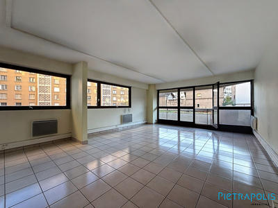 Appartement - 111 m² - 5 pièces